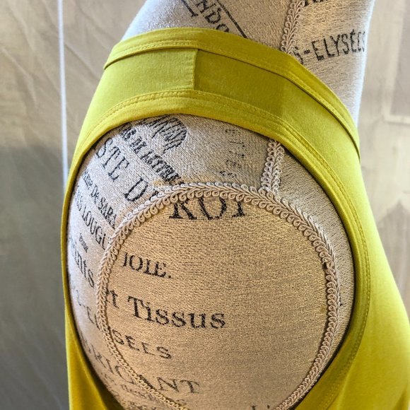 Old Navy Mustard Active Top: Size XL - Picture 6 of 9